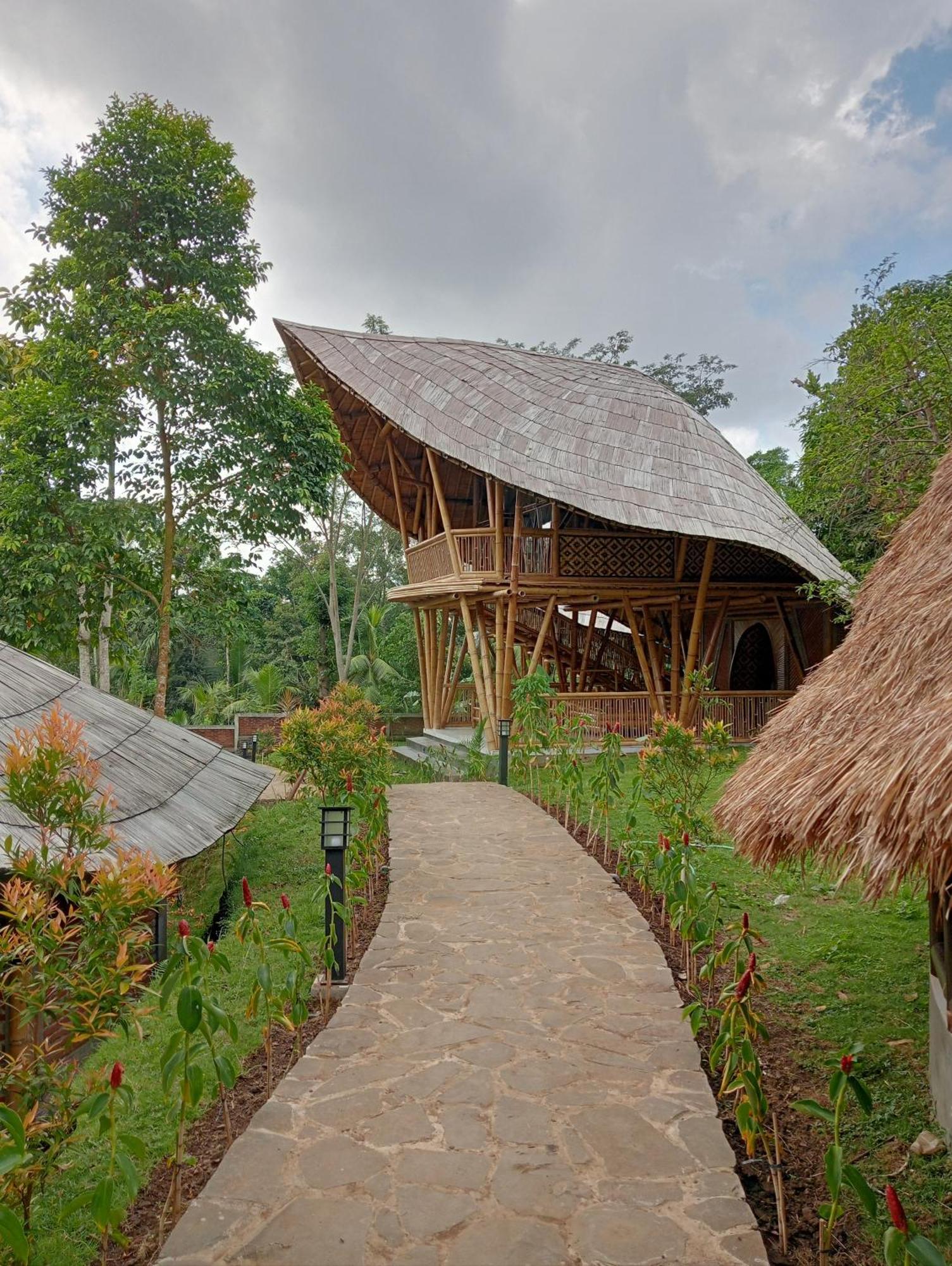 The Osing Bamboo Resort - A Liberta Collection 바뉴왕기 외부 사진